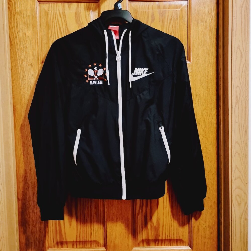 Women's Size M Nike Harlem Tennis Black White and Orange Jacket Windbreaker